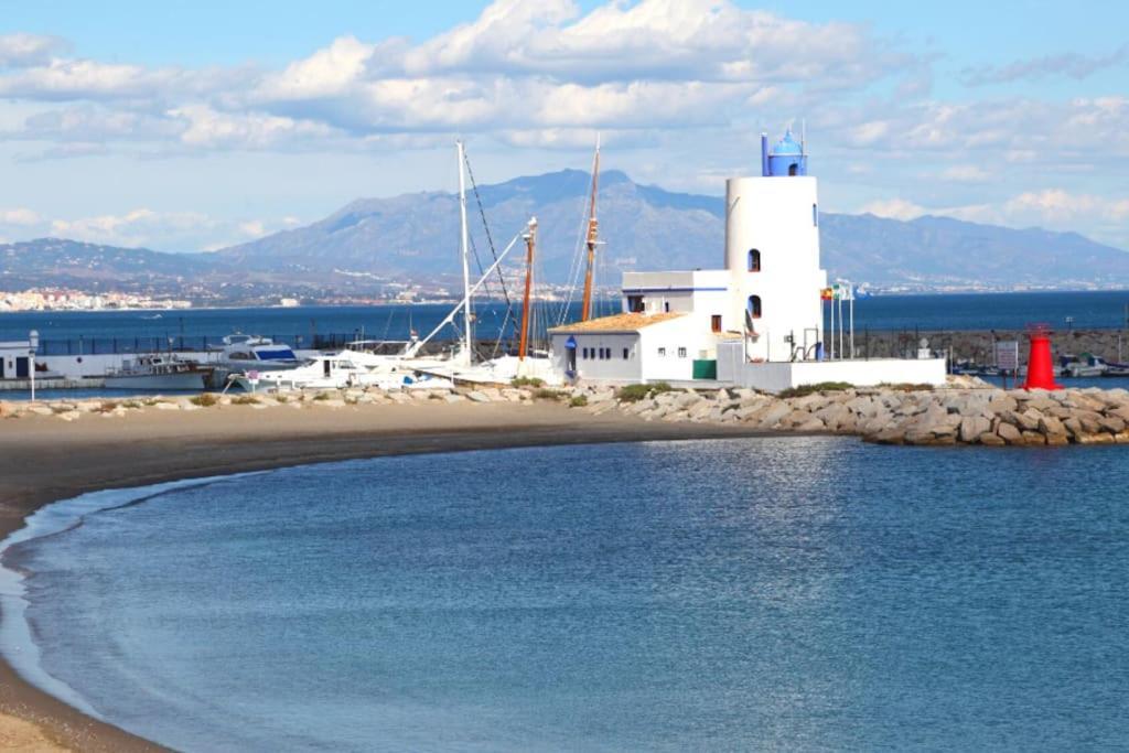 מנילבה Apartamento Entero Con Solarium En Sabinillas, Con Piscina Y Al Lado Del Puerto De La Duquesa מראה חיצוני תמונה