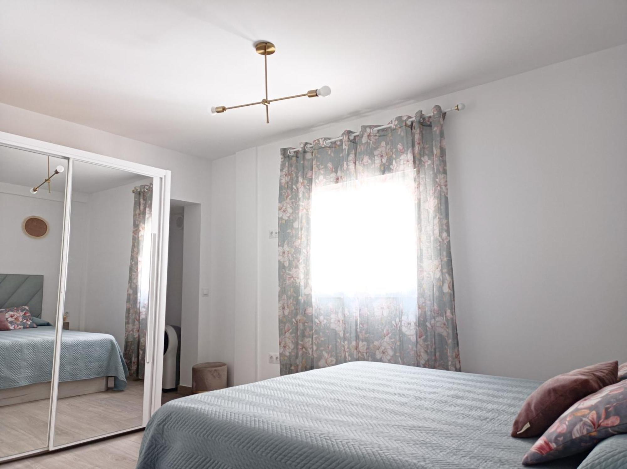מנילבה Apartamento Entero Con Solarium En Sabinillas, Con Piscina Y Al Lado Del Puerto De La Duquesa מראה חיצוני תמונה